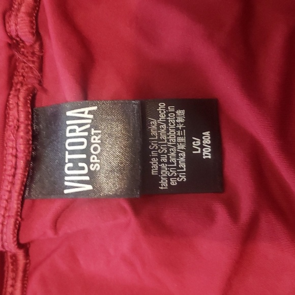 Shorts - Picture 3 of 5